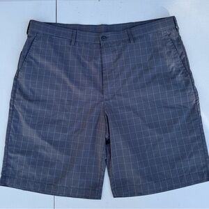 Ben Hogan Performance Men's Gray Plaid Flat Front Shorts (Size-40”) 10” Inseam